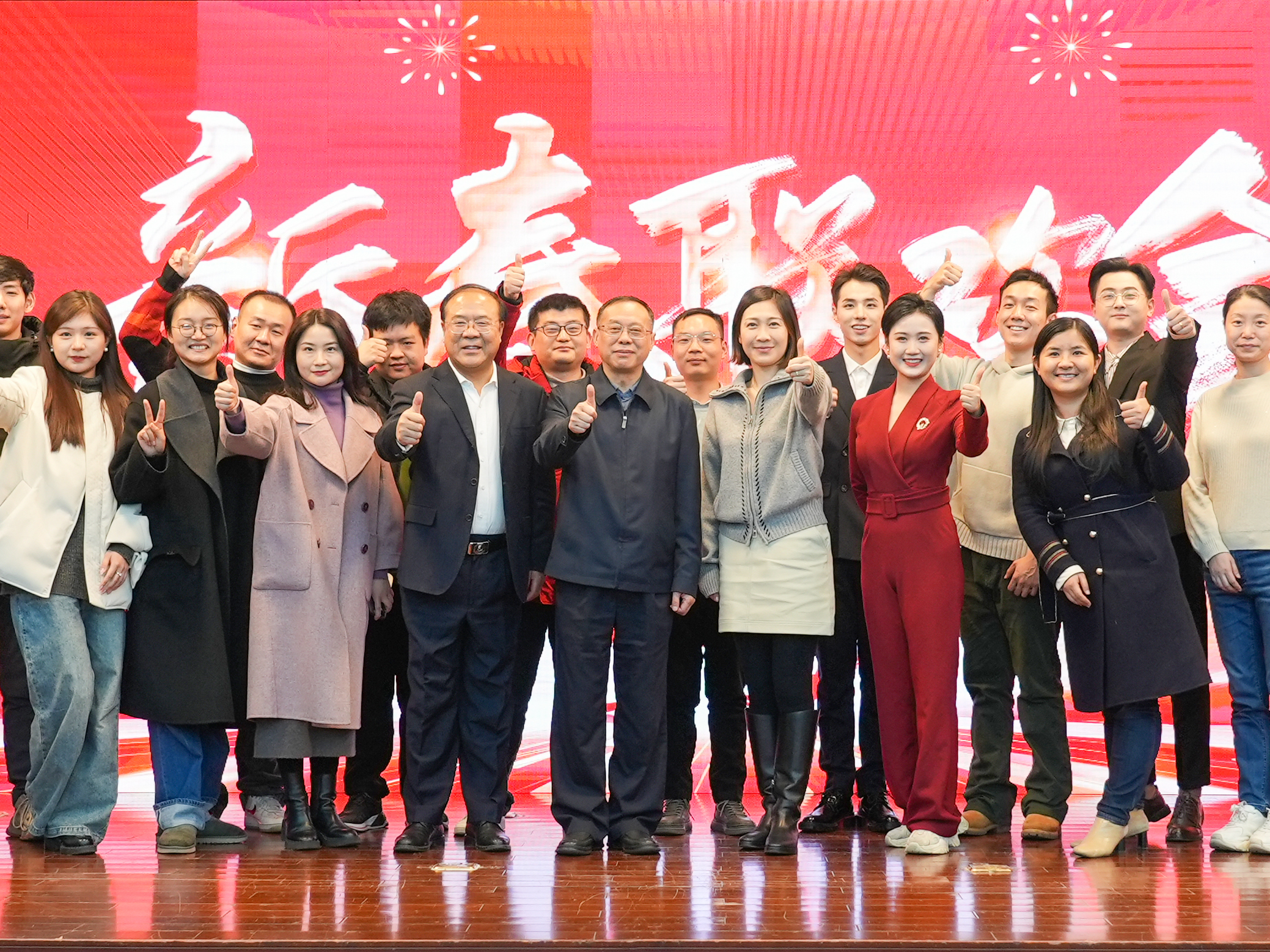 自編自導(dǎo)自演！ 安徽新...